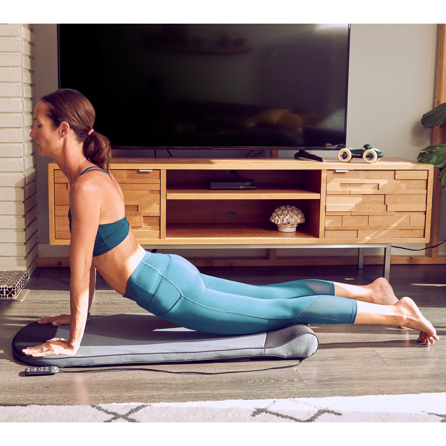 HoMedics Body Flex Back Stretching Mat with Heat 4 HoMedics Body Flex Back Stretching Mat with Heat - Image 4